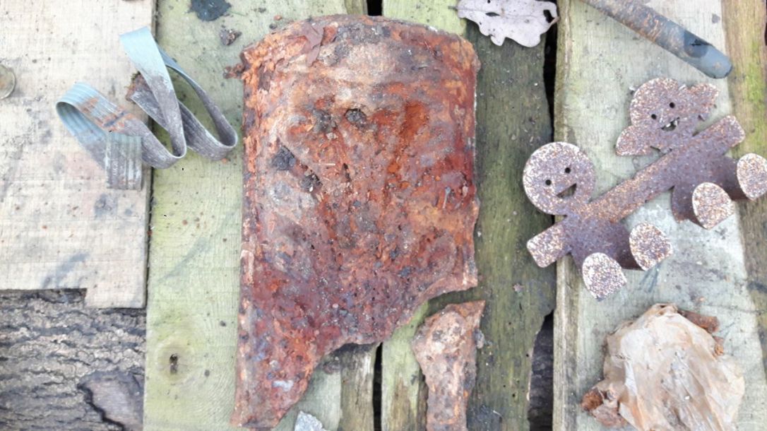 KFS Archeology table-2